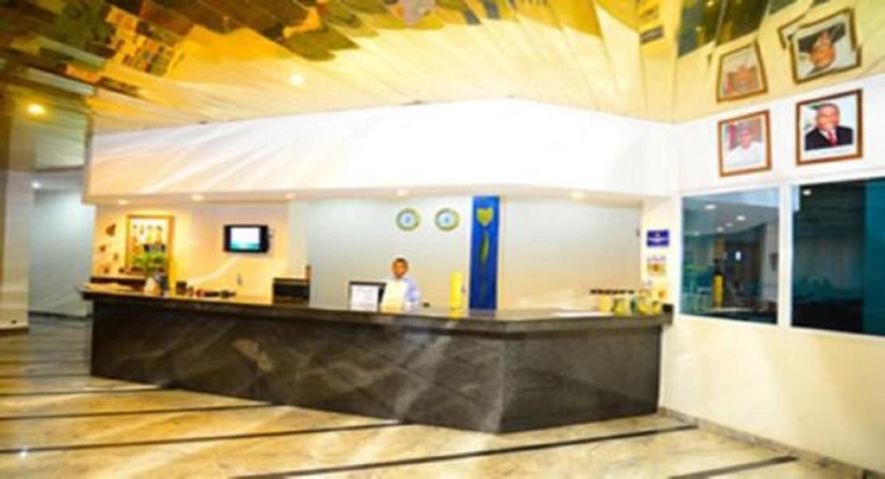 Golden Royale Hotel Энугу Экстерьер фото