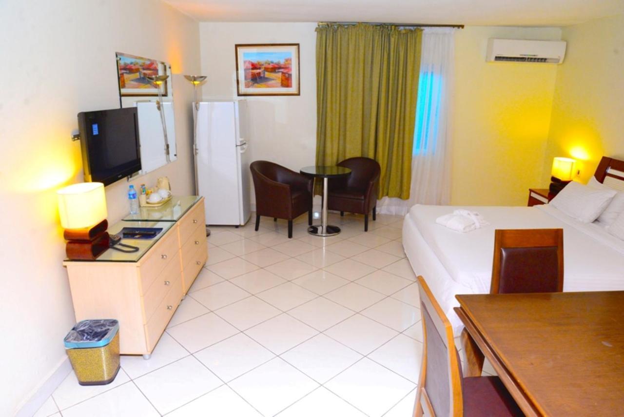 Golden Royale Hotel Энугу Экстерьер фото