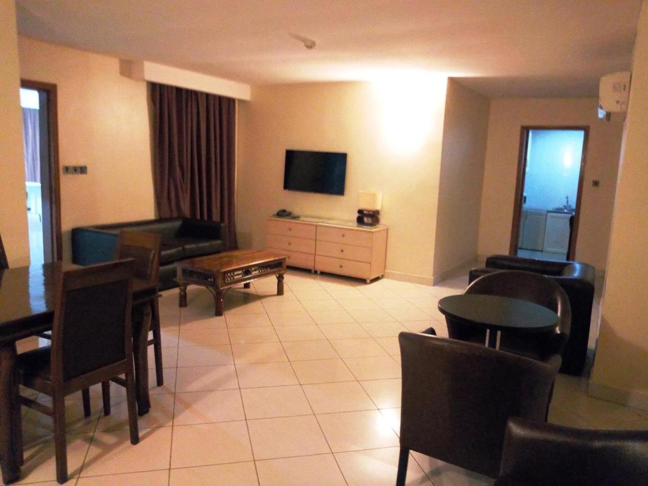 Golden Royale Hotel Энугу Экстерьер фото