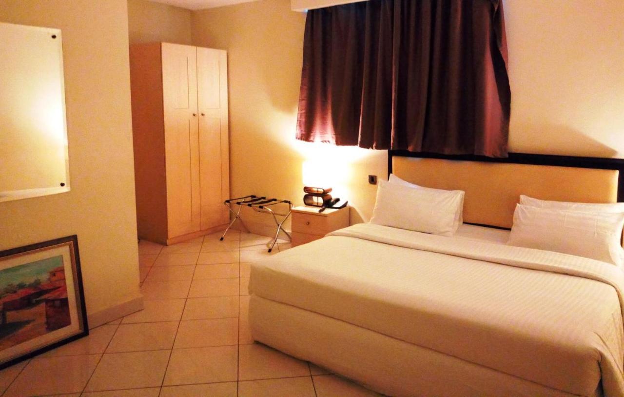 Golden Royale Hotel Энугу Экстерьер фото