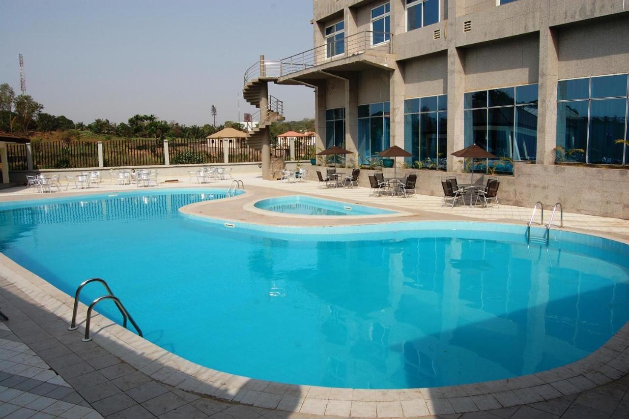 Golden Royale Hotel Энугу Экстерьер фото